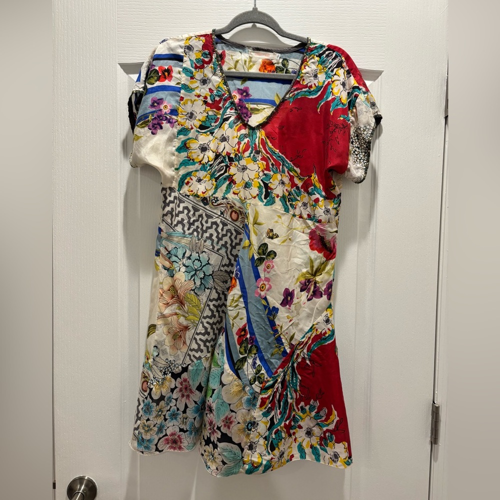 Johnny Was Multicolor Floral Mini Dress silky featherweight cute n stunning !